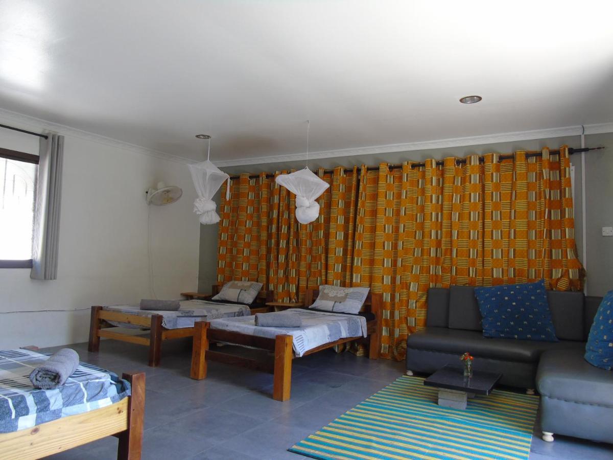 Idc Guest House Багамойо Екстериор снимка