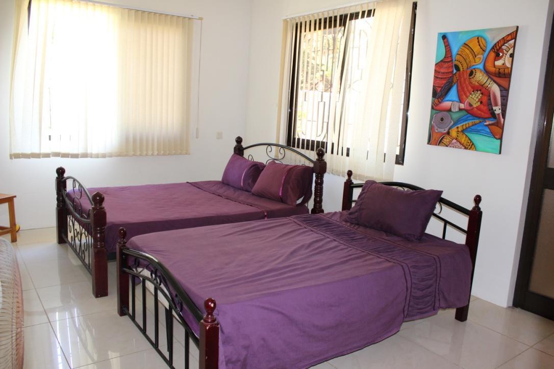 Idc Guest House Багамойо Екстериор снимка